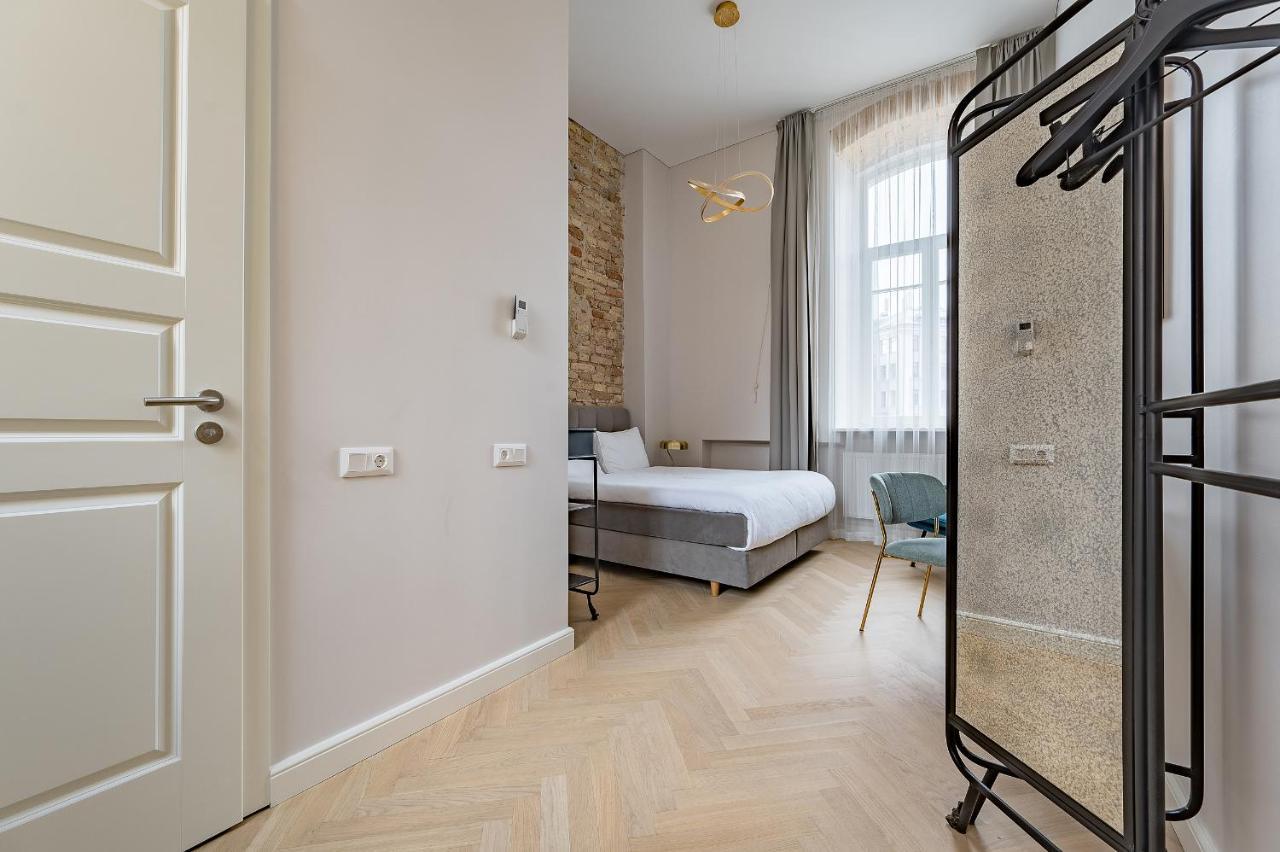 Grand Crown Aparthotel Vilnius Exterior photo